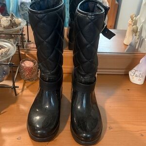 BareTraps Black Quilted Winter Boots